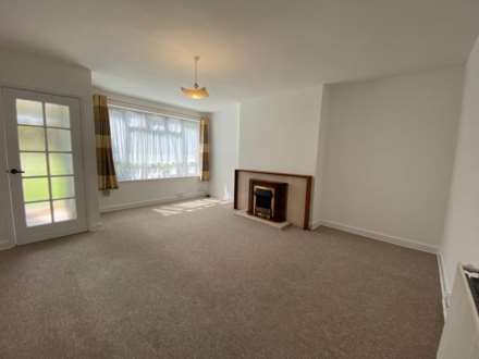 Fir Tree Court, Elstree, Image 3