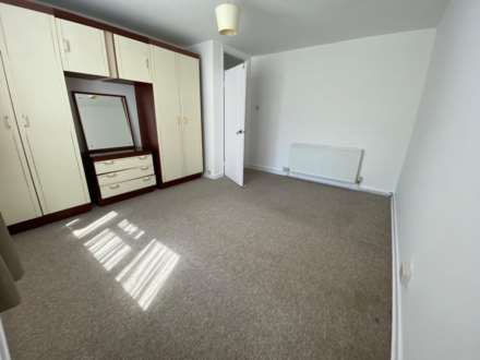 Fir Tree Court, Elstree, Image 7