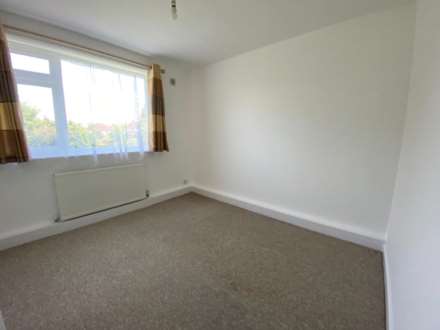 Fir Tree Court, Elstree, Image 9