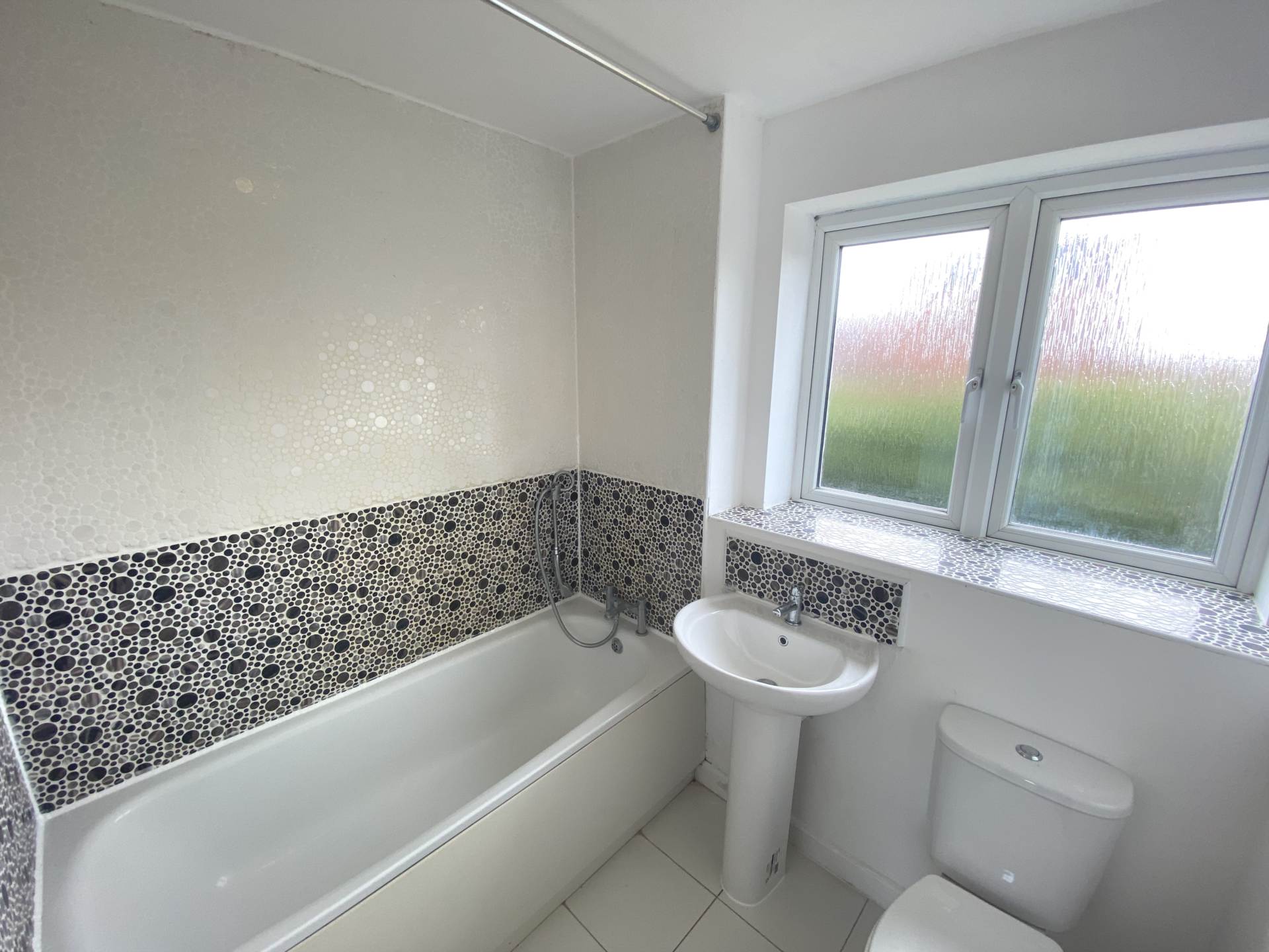 Taylor Court, Todd Close, Borehamwood, Image 9