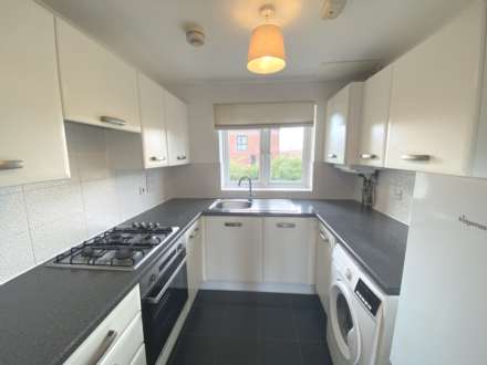 Taylor Court, Todd Close, Borehamwood, Image 4