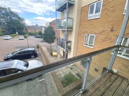 Taylor Court, Todd Close, Borehamwood, Image 5