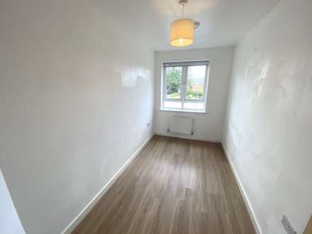 Taylor Court, Todd Close, Borehamwood, Image 8