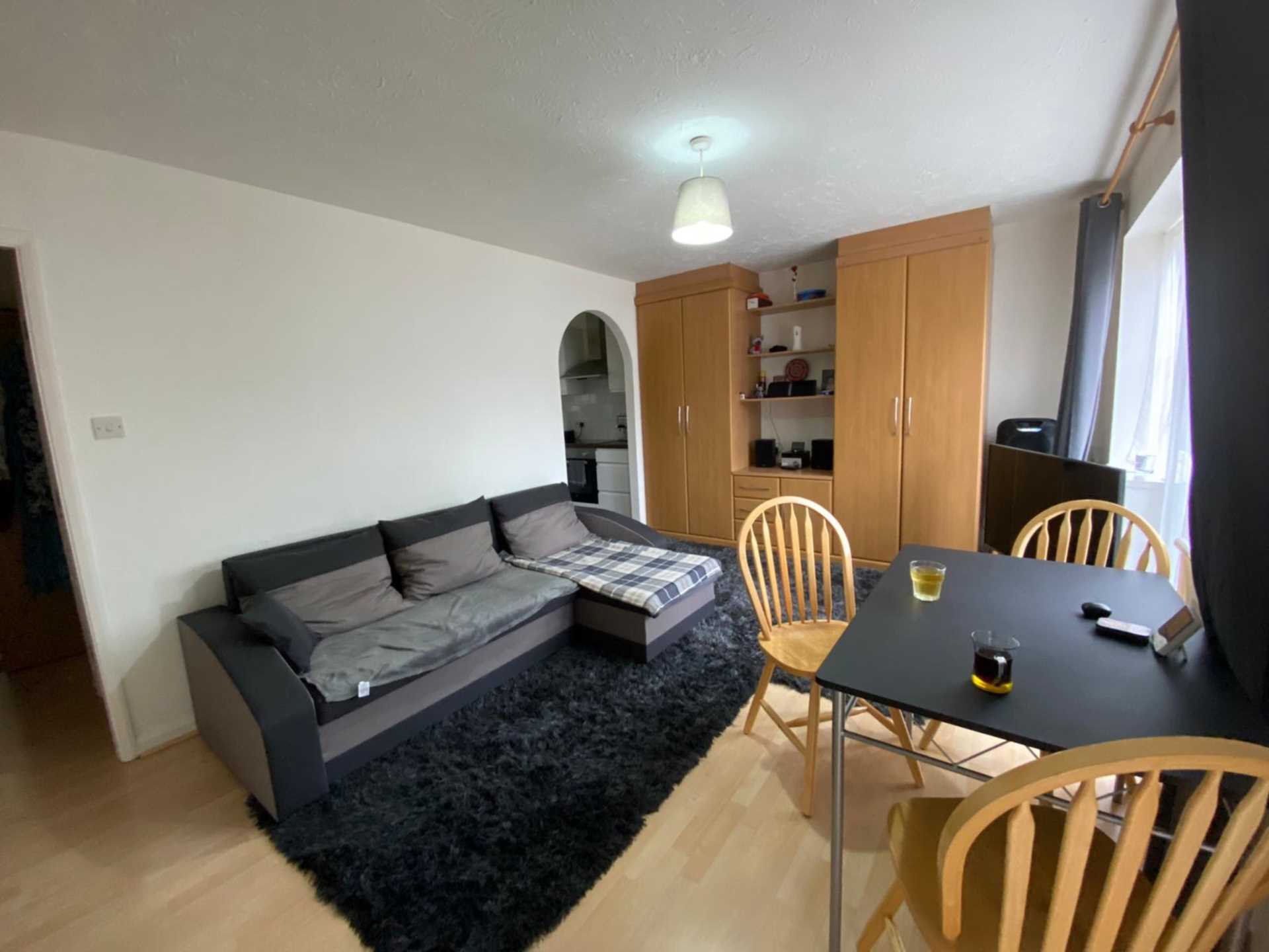 Dunnock Close, Borehamwood, Image 2