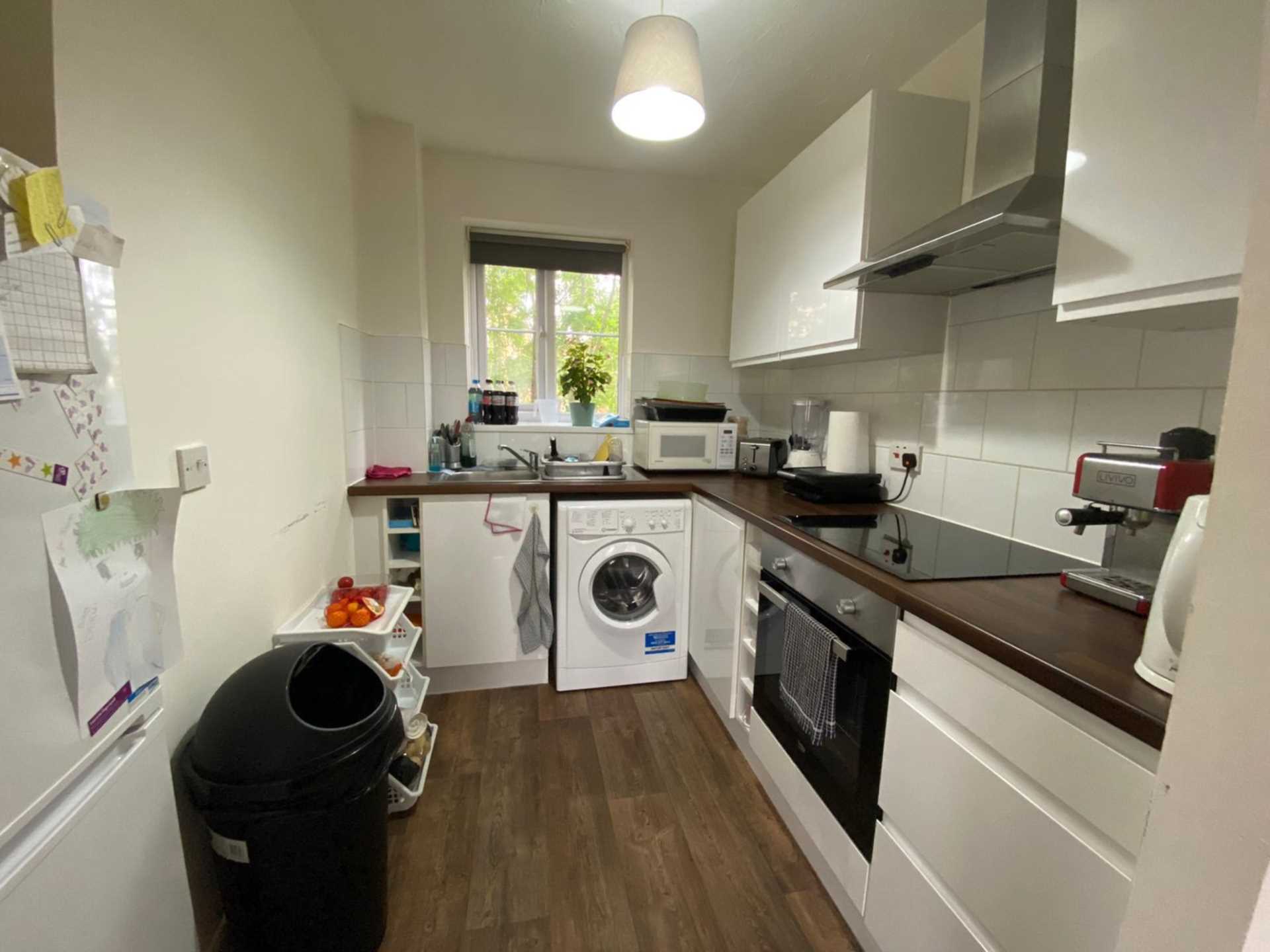 Dunnock Close, Borehamwood, Image 4