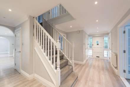 Gills Hill Lane, Radlett, Image 10