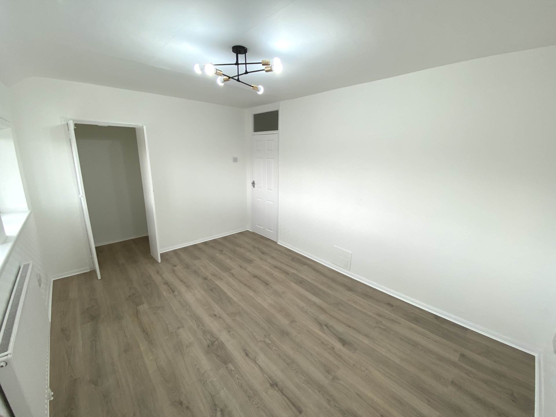 Theobald Street, Borehamwood, Image 8