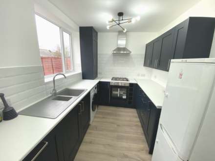 Theobald Street, Borehamwood, Image 4