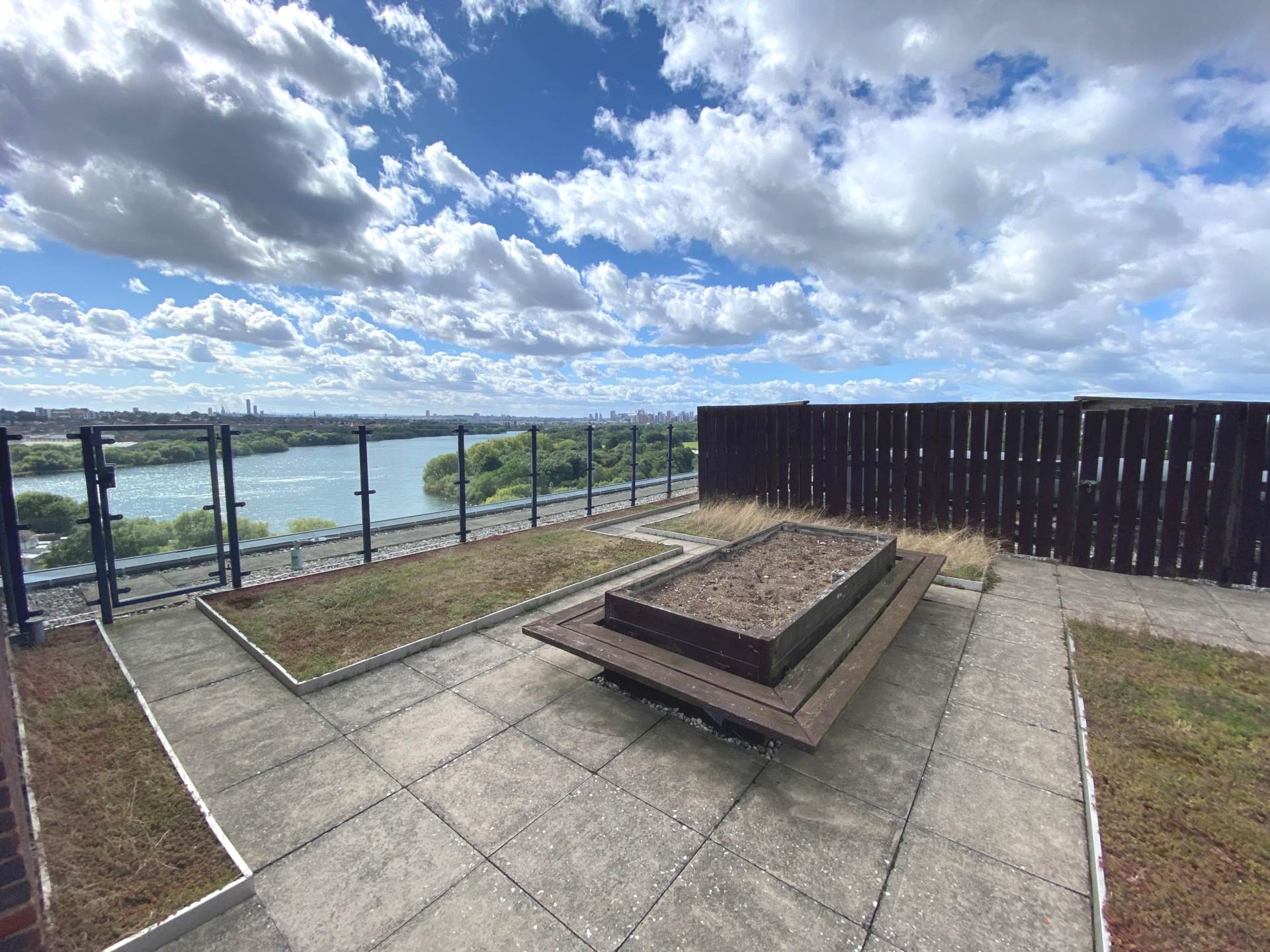 Shearwater Drive, Hendon, Image 11
