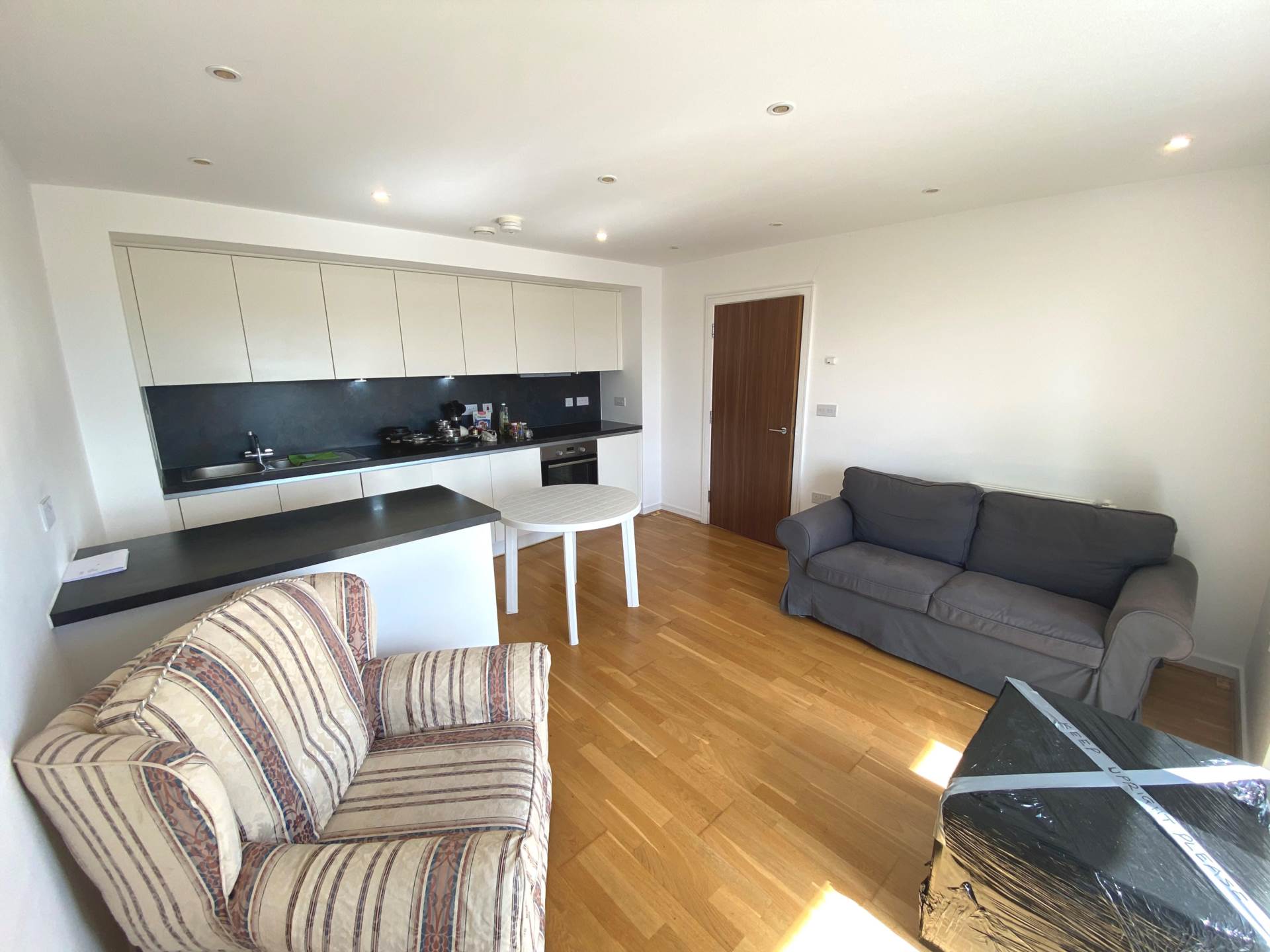 Shearwater Drive, Hendon, Image 4
