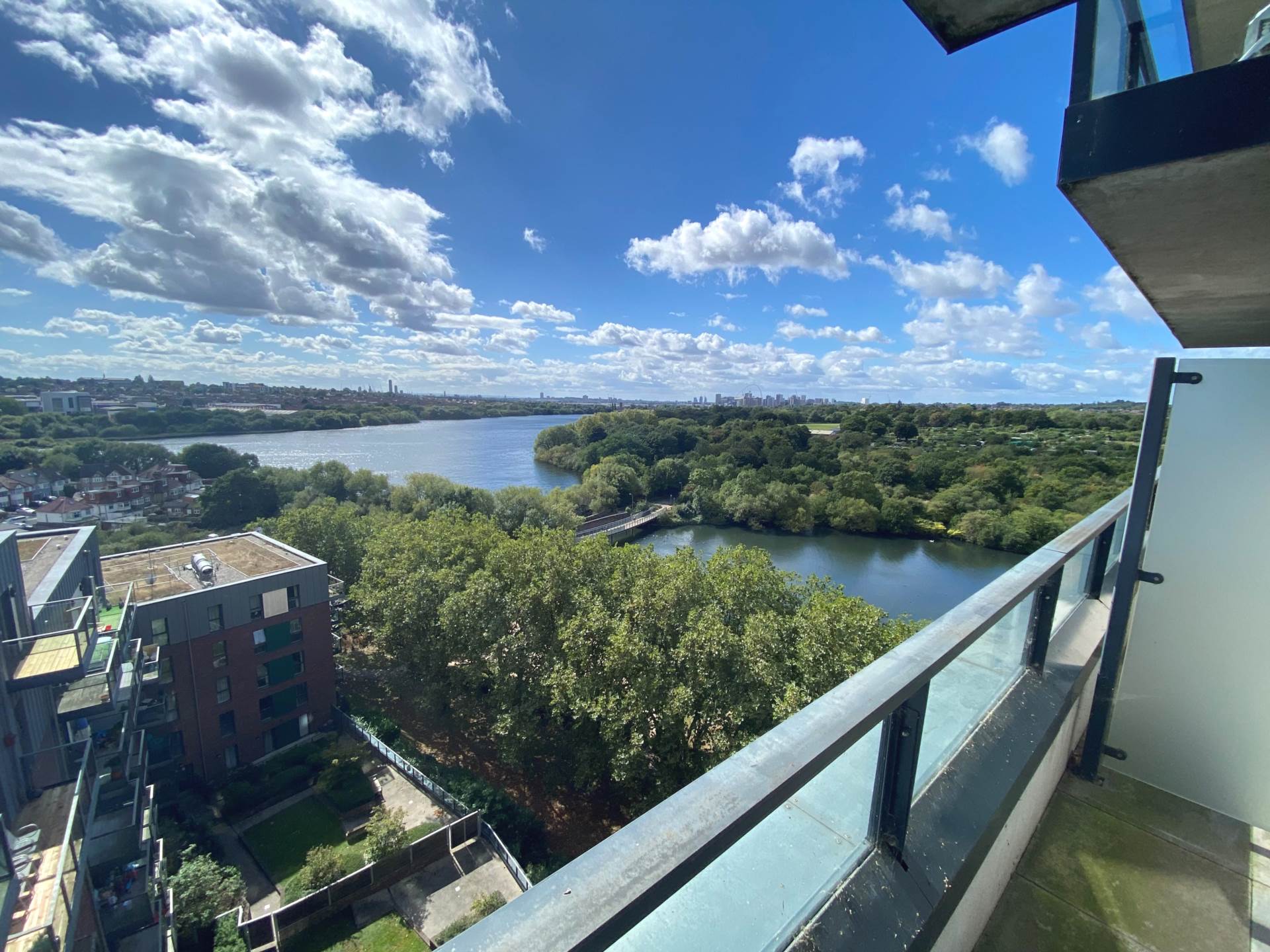 Shearwater Drive, Hendon, Image 6