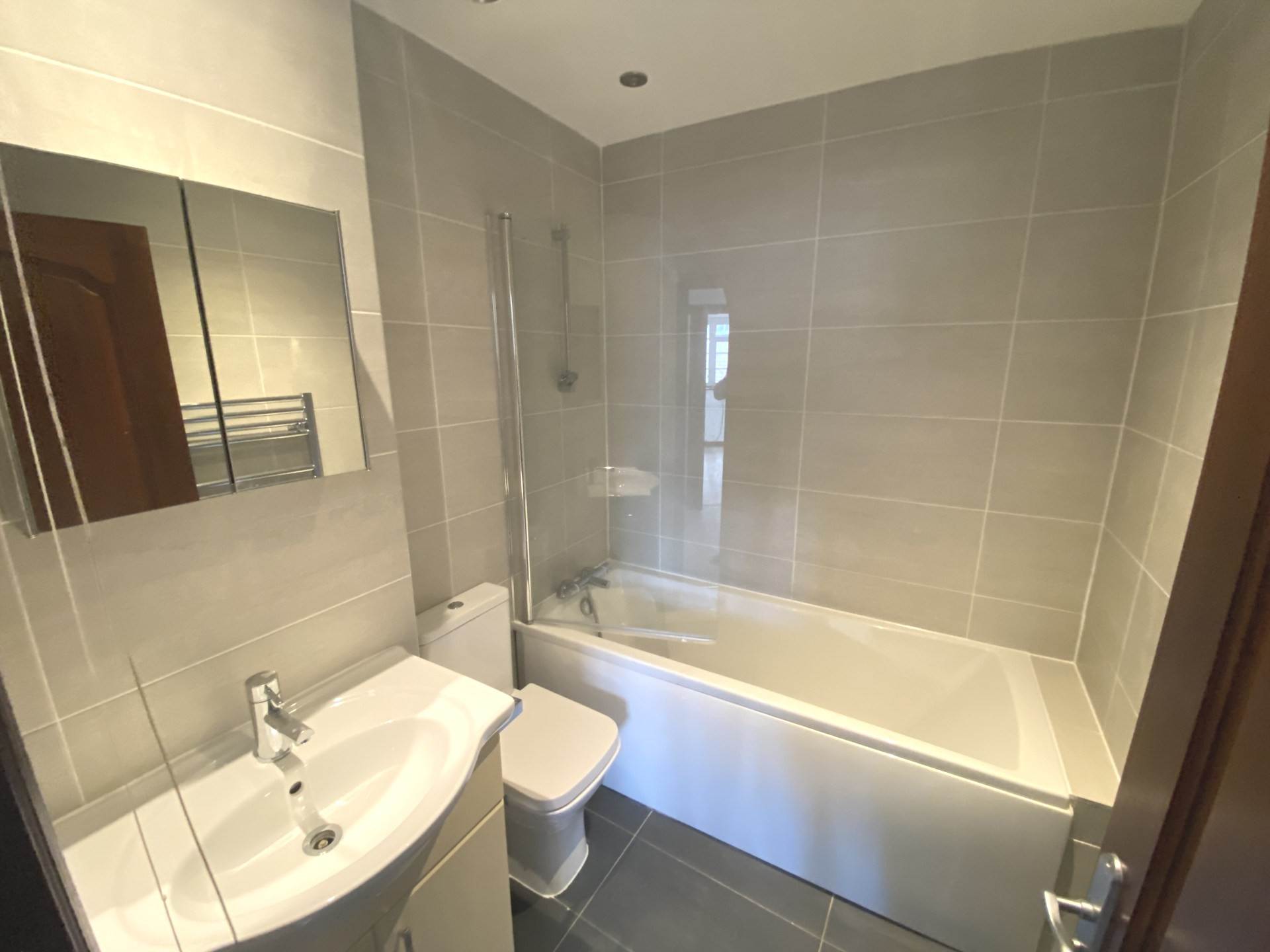 Clare Close, Elstree, Image 21