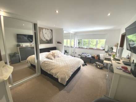 Clare Close, Elstree, Image 11