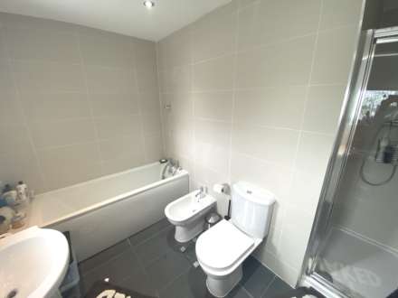 Clare Close, Elstree, Image 13