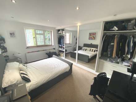 Clare Close, Elstree, Image 14
