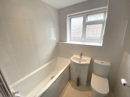 Clare Close, Elstree, Image 22