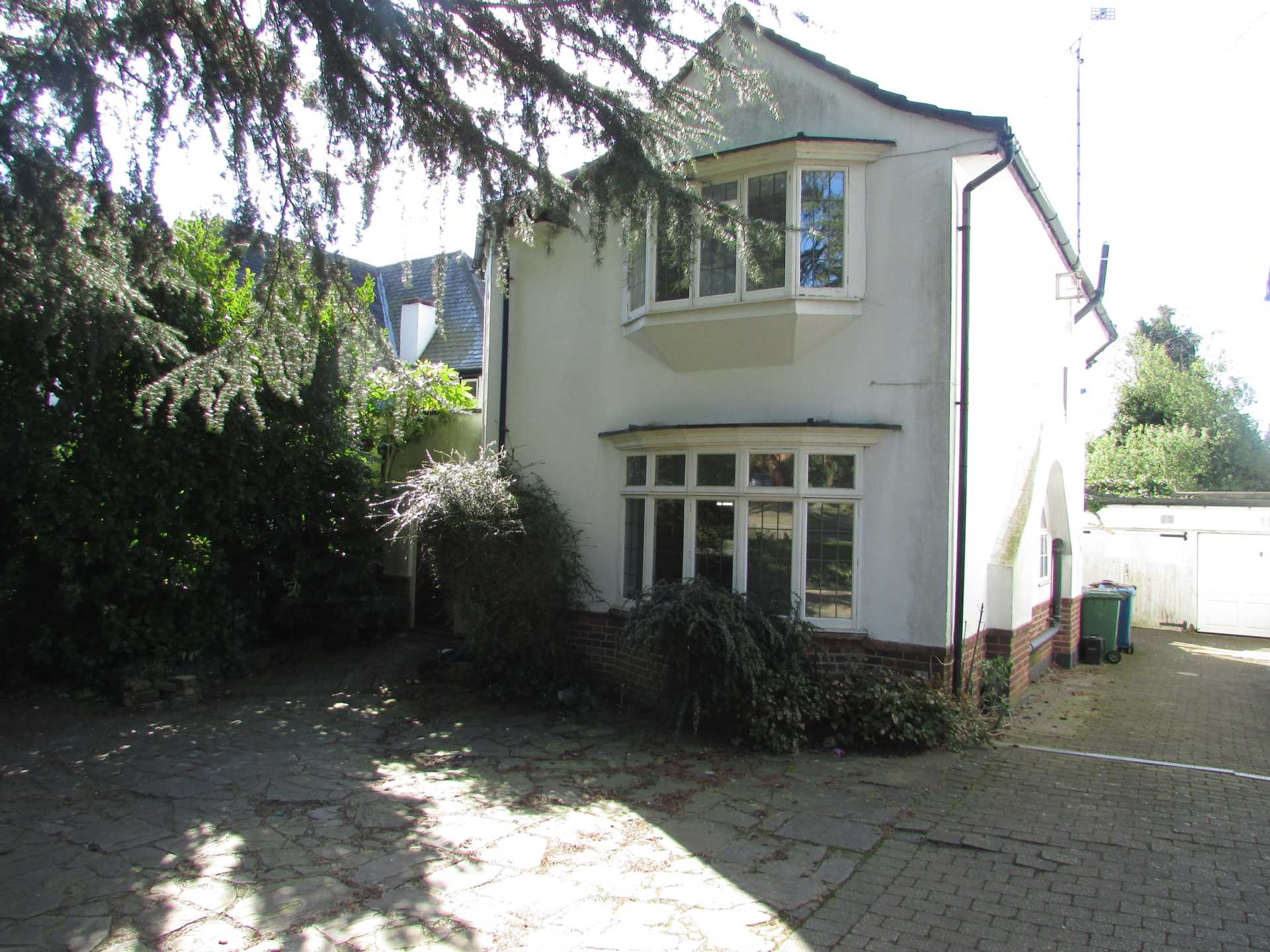 Canons Drive, Edgware, Image 10