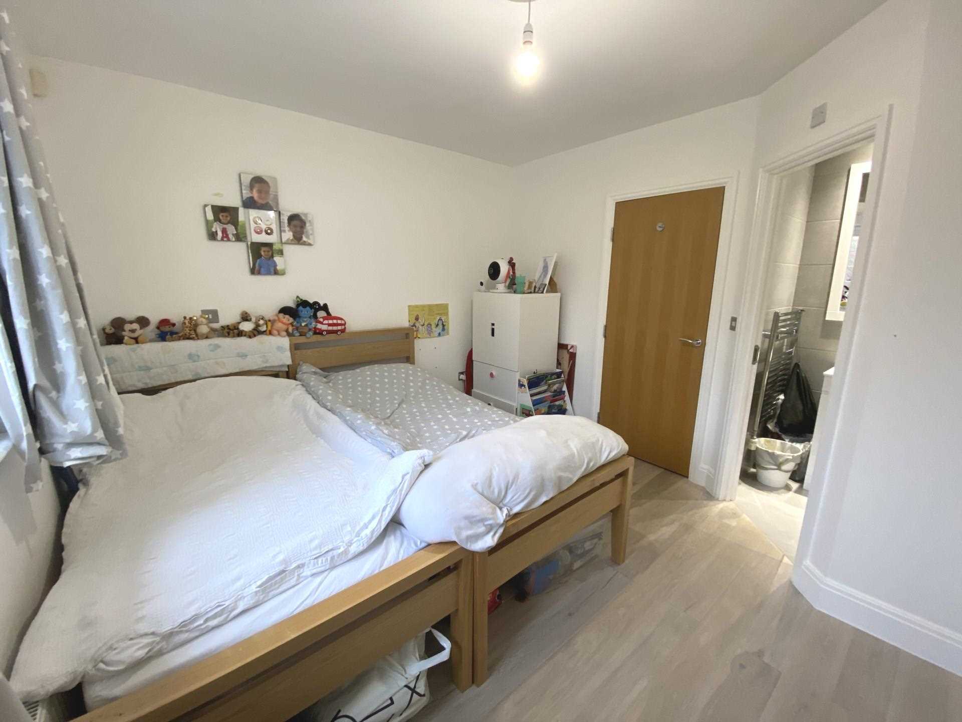 Watford Road, Elstree, Image 15