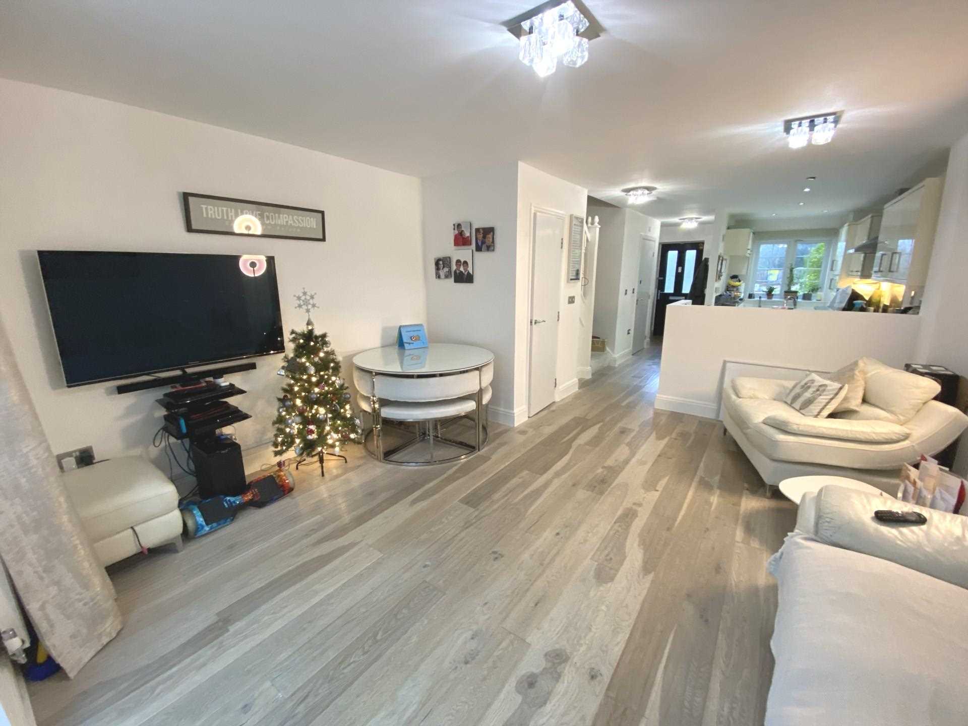 Watford Road, Elstree, Image 2