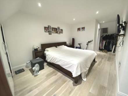Watford Road, Elstree, Image 12