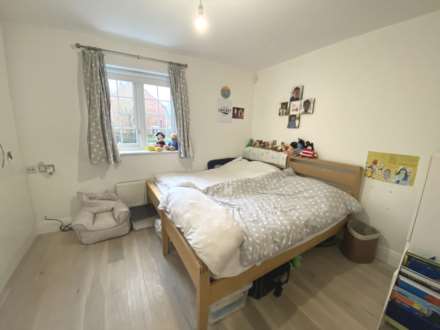 Watford Road, Elstree, Image 16