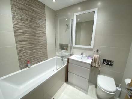 Watford Road, Elstree, Image 19