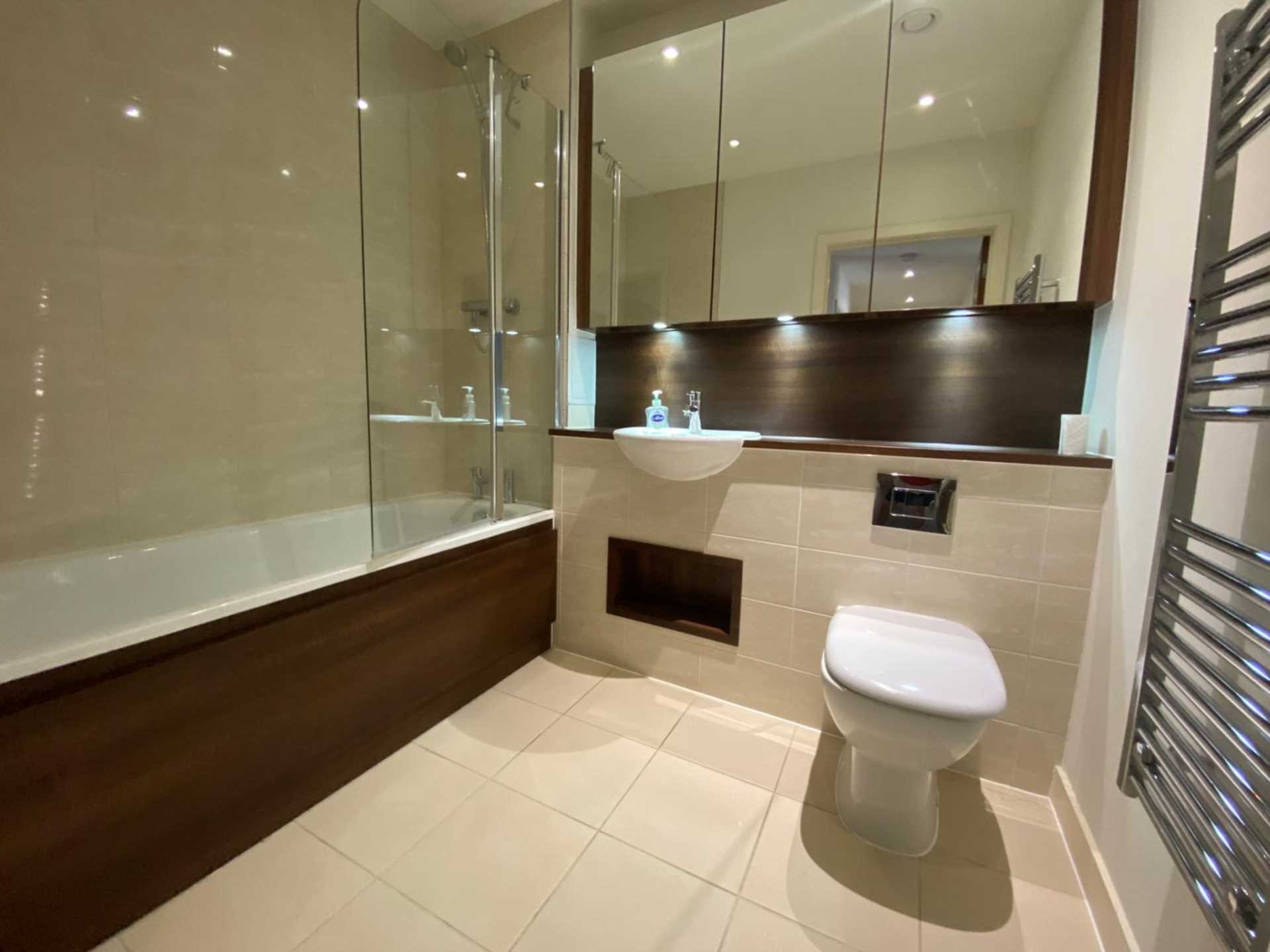 Hayling Way, Edgware, Image 12