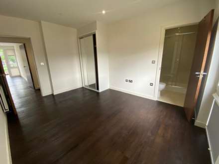 Hayling Way, Edgware, Image 7