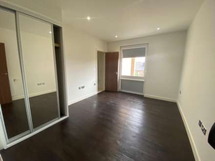 Hayling Way, Edgware, Image 8