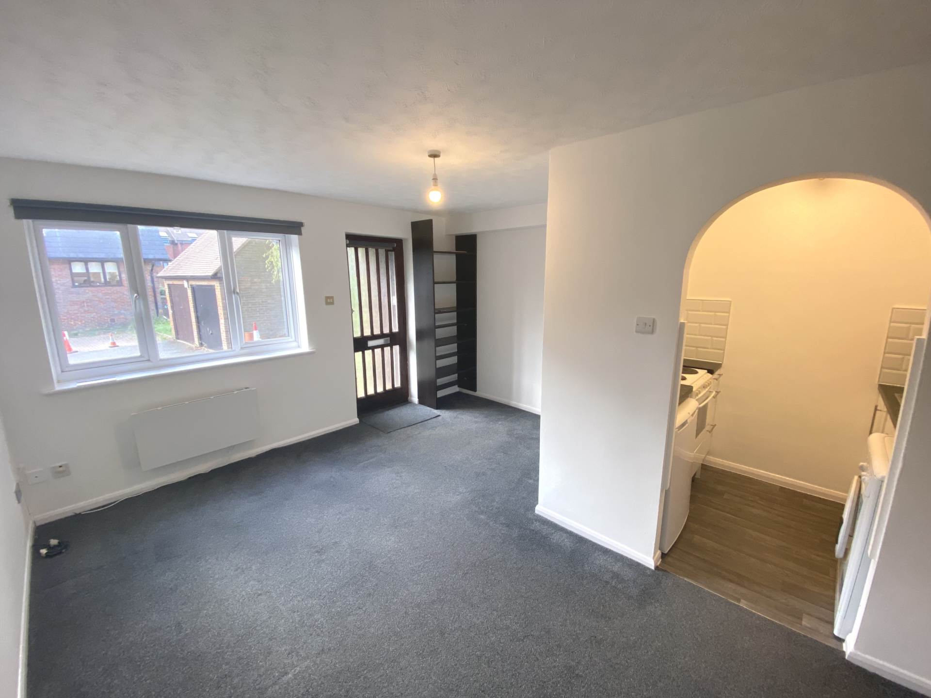 Romeland Court, High Street, Elstree, Image 3