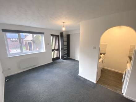 Romeland Court, High Street, Elstree, Image 3
