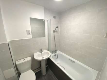 Romeland Court, High Street, Elstree, Image 6
