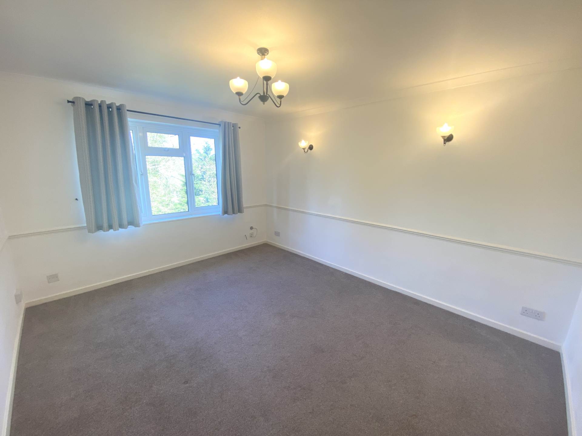 Bridge Court, Radlett, Image 2