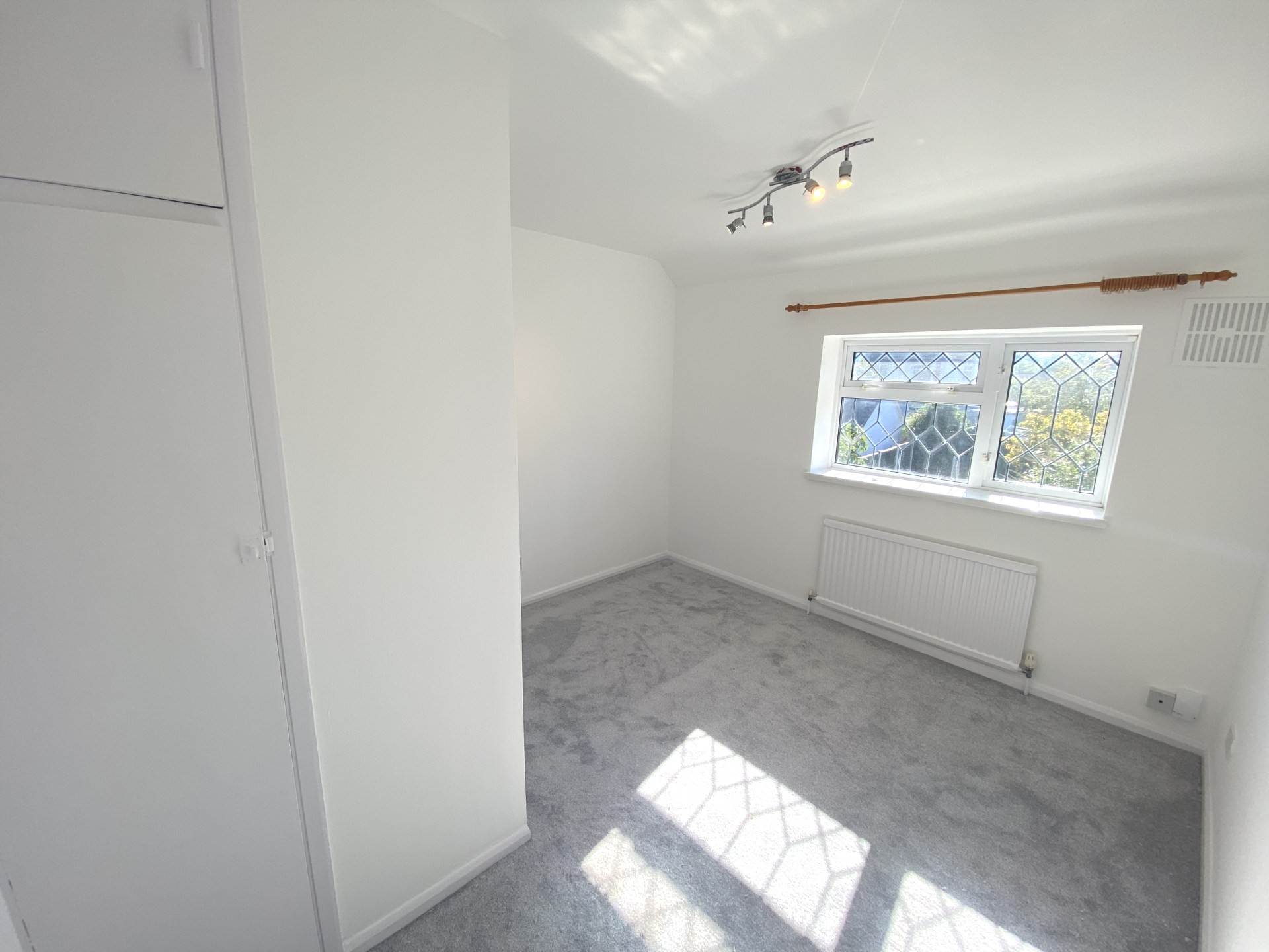Theobald Street, Borehamwood, Image 12