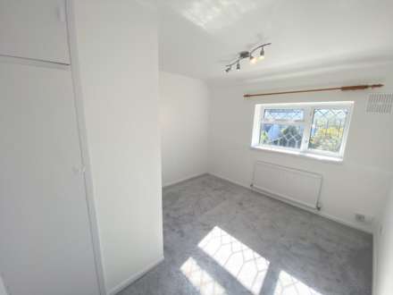 Theobald Street, Borehamwood, Image 12