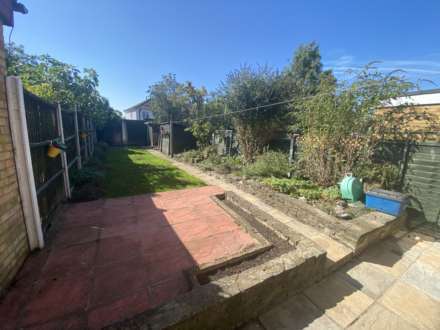 Theobald Street, Borehamwood, Image 6
