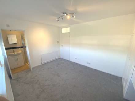 Theobald Street, Borehamwood, Image 9