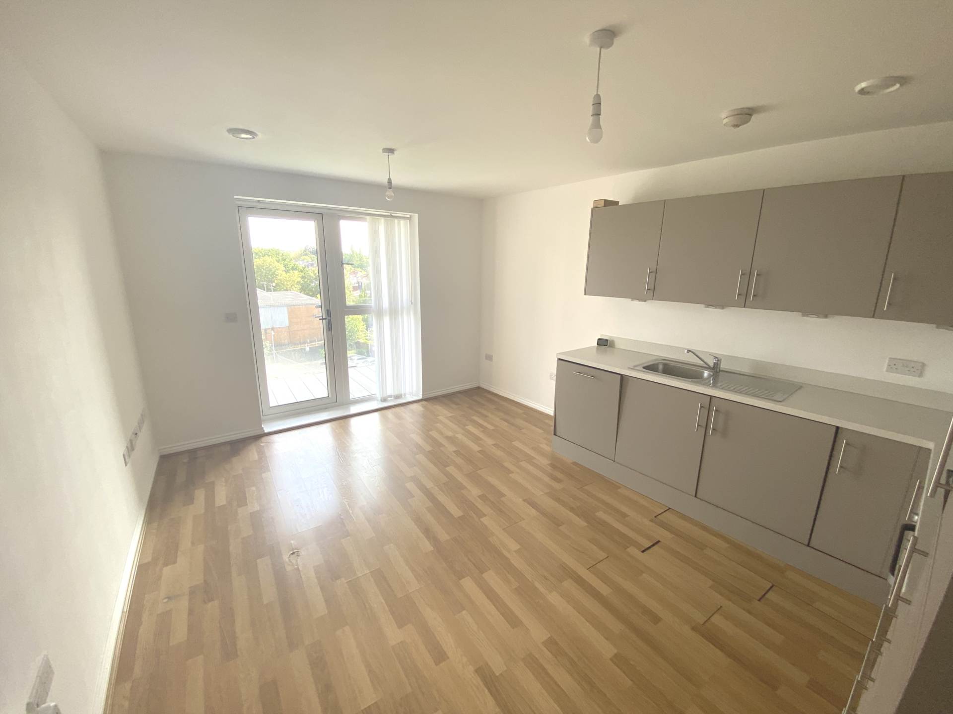 Manor Way, Borehamwood, Image 3