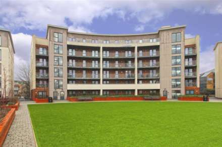 Property For Rent Manor Way, Borehamwood
