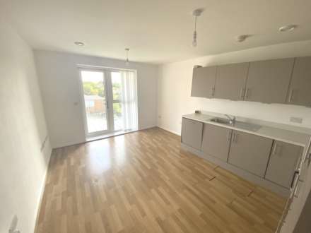 Manor Way, Borehamwood, Image 3