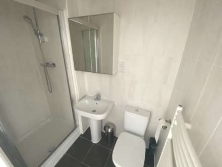 Manor Way, Borehamwood, Image 8