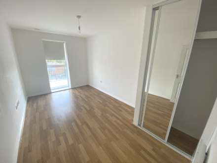 Manor Way, Borehamwood, Image 9