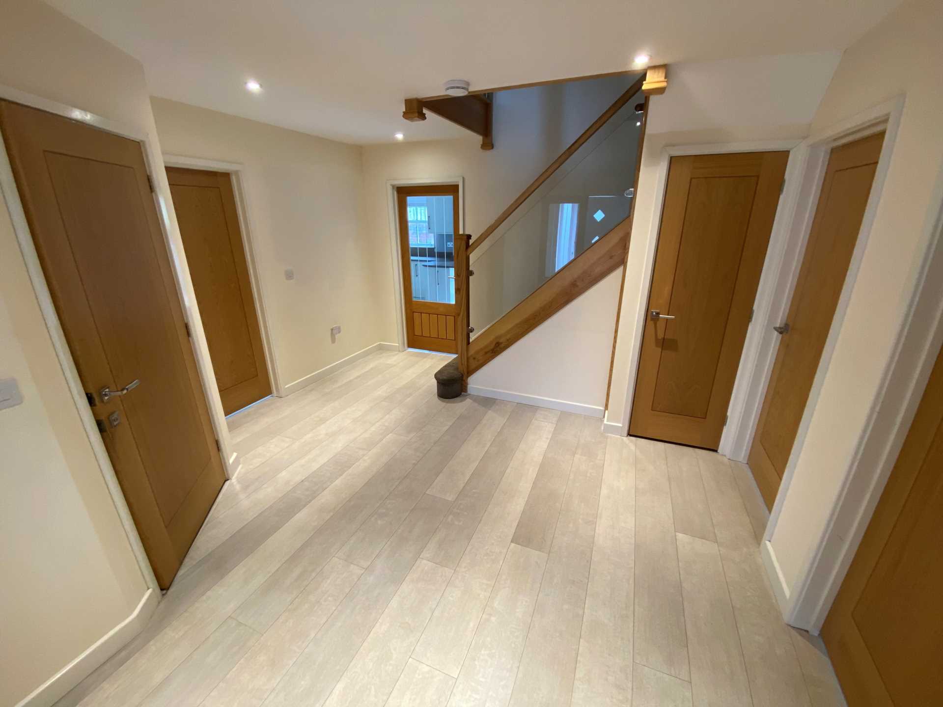 The Avenue, Welwyn, Image 12