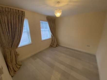 The Avenue, Welwyn, Image 10