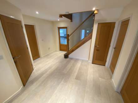The Avenue, Welwyn, Image 12