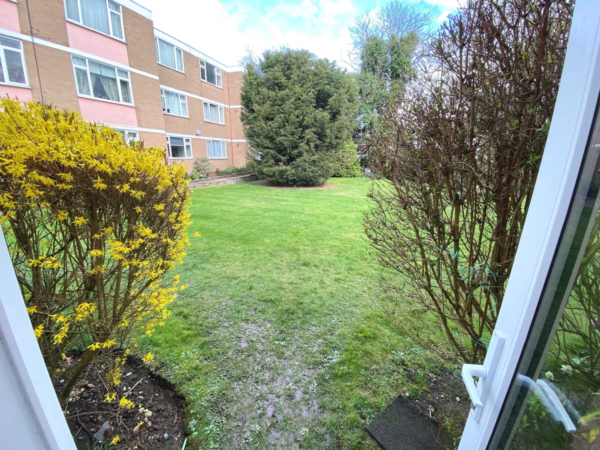 Boreham Holt, Elstree, Image 5