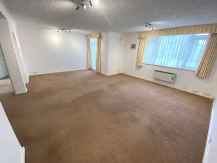 Boreham Holt, Elstree, Image 2