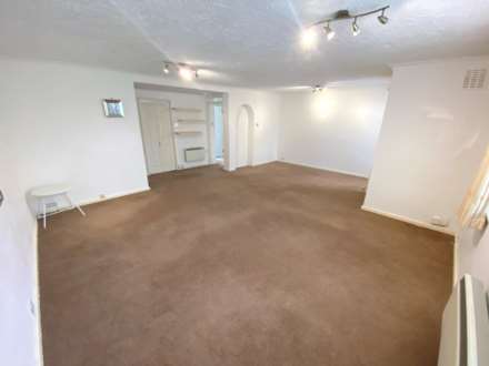 Boreham Holt, Elstree, Image 4