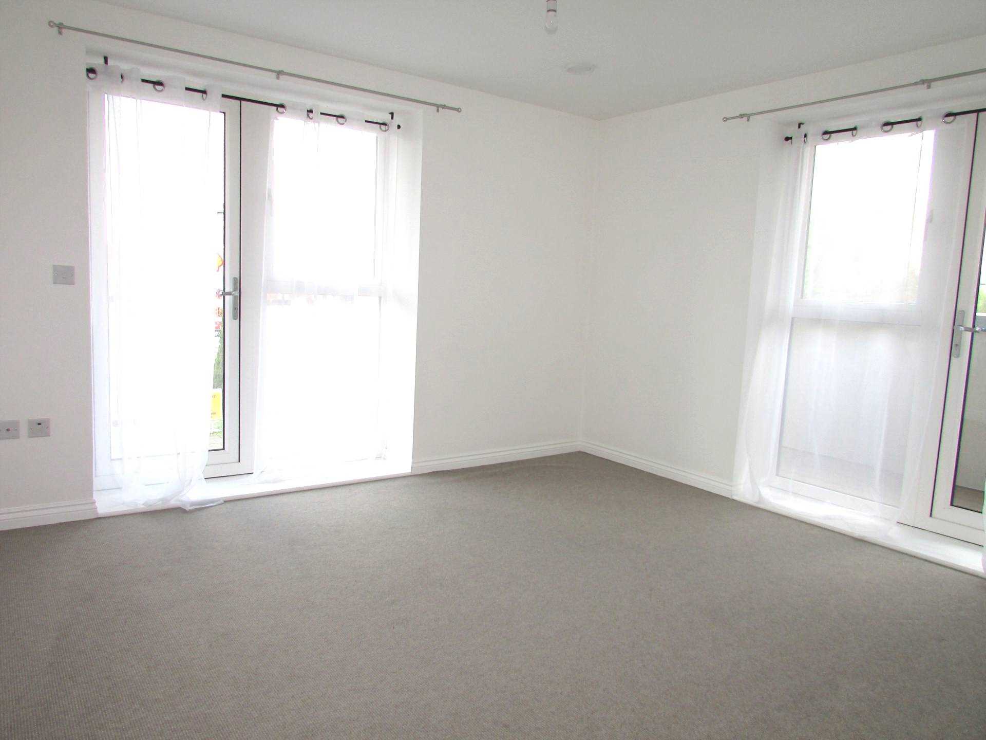 Manor Way, Borehamwood, Image 4