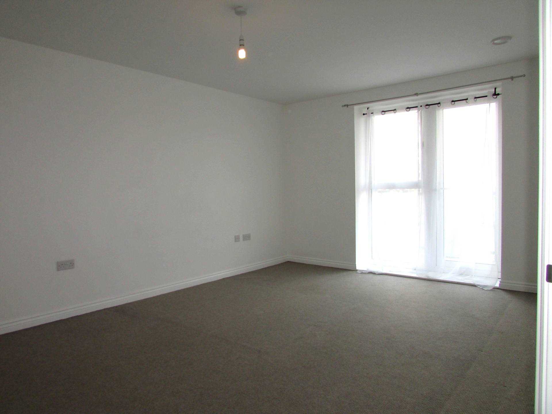 Manor Way, Borehamwood, Image 5